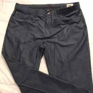 ENGLISH LAUNDRY 38x32